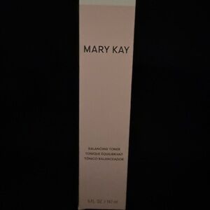 Mary Kay Balancing Toner New in Box